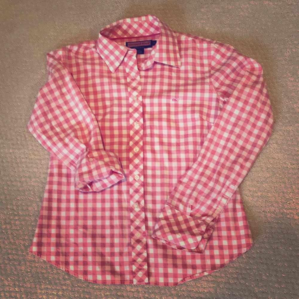 Vineyard Vine button down shirt